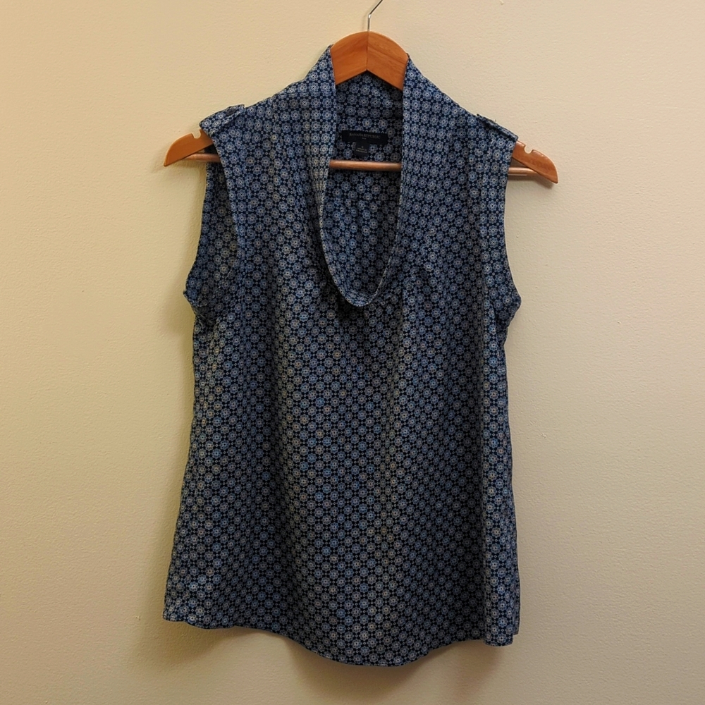 Banana Republic Women's Navy Sleeveless Blouse